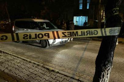 Tartıştığı akrabasını silahla yaralayıp intihar etti