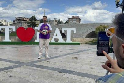 Tokat’ın tarihini futbol şovuyla tanıtıyor