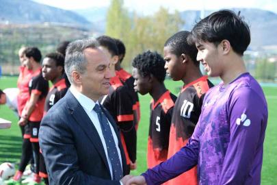 Tokat’ta gençler futbol turnuvasında buluştu