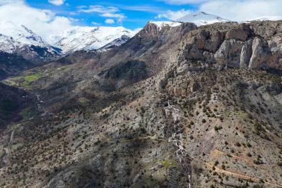 Torul’un gizemli su kaynakları: Gülaçar köyünde mevsimsel doğa olayı