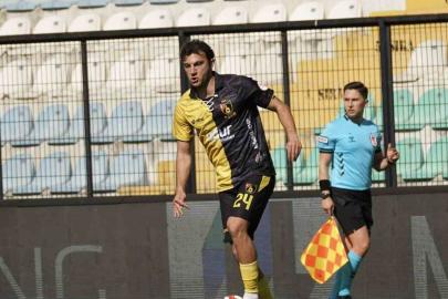 Trendyol 1. Lig: İstanbulspor: 3 - Sarıyer: 1