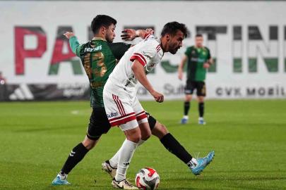 Trendyol 1. Lig: Ümraniyespor: 2 - Sakaryaspor: 0