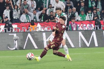 Trendyol Süper Lig: Konyaspor: 2 - Trabzonspor: 1 (Maç sonucu)