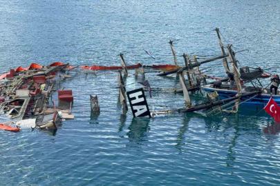 Tur teknesi sulara gömüldü, bir kişi hayatını kaybetti