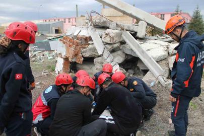 Üniversite öğrencileri, Kıbrıs’ta yapılacak Arama Kurtarma Oyunları’na hazırlanıyor