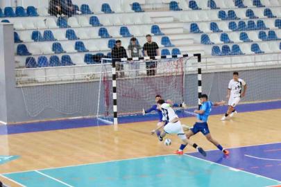 Üniversite takımları Tokat’ta salon futbolunda ter döktü