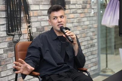 Ünlü modacı deneyimlerini öğrencilerle paylaştı