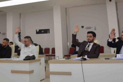 Üyelerin istediği ’İhale ve doğrudan temin dosyaları’ gelmemesi tartışması Meclise taşındı