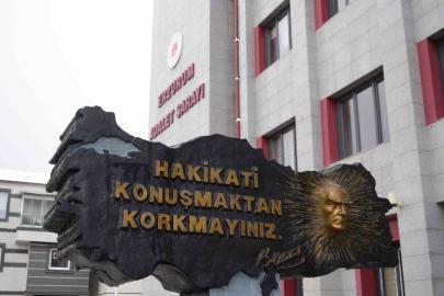 Yalova İl Emniyet Müdürü Yılmaz Delen, Gülistan Doku soruşturmasında Erzurum Adliyesi’nde "tanık" sıfatıyla ifade veriyor