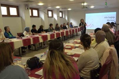 Yalova’da "Emzirme Danışmanlığı ve Ulusal Değerlendirici Sağlık Personeli Eğitimi"