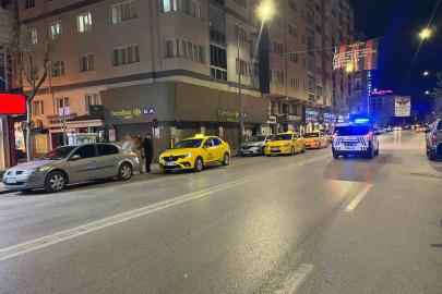 ‘Yan bakma’ kavgasında bıçaklanan 1 kişi ağrı yaralandı