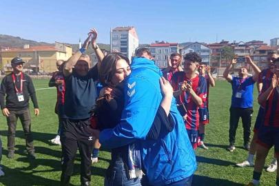 Zonguldak’ta yeşil sahada çifte mutluluk