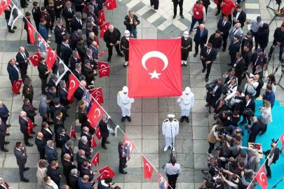 19 Mayıs Bayrak Devir Teslim Töreni