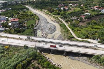 Akıntıya kapılarak nehirde kaybolan 20 yaşındaki genci arama çalışmaları üçüncü günde devam ediyor