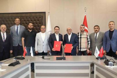 Alanyalı hayırseverden ALKÜ’ye bina bağışı