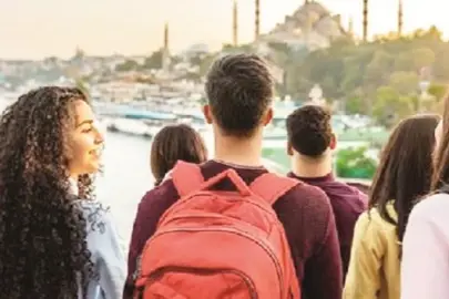 Avrupa’dan genç dünyadan yaşlıyız