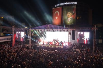 Aydınlılar 19 Mayıs coşkusunu konserle taçlandırdı