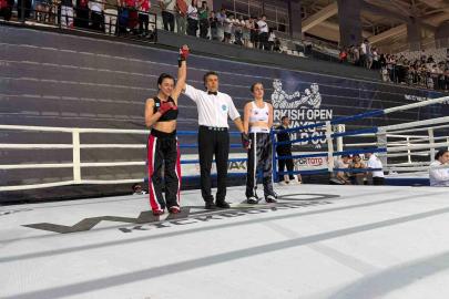 Bağcılar Belediyesi personeli Emine Arslan, Kick Boks Dünya Kupası Şampiyonu oldu