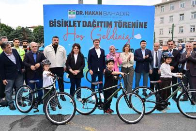 Bahçelievler’de 200 çocuğa bisiklet dağıtım töreni