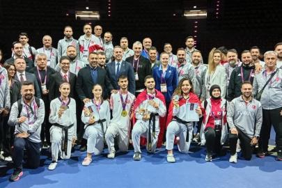 Bakan Bak’tan milli tekvandocular için tebrik