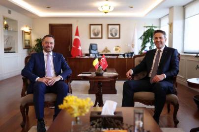 Bakan Bayraktar, Belçika Başbakan Yardımcısı Prevot ile görüştü
