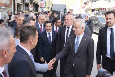 Bakan Uraloğlu: "Hızlı trenle Karaman’dan sadece Konya’ya, İstanbul’a, Ankara’ya değil Akdeniz’e de ulaşmış olacağız"