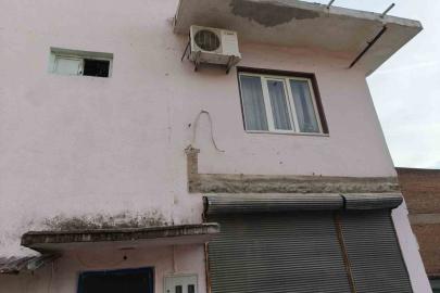 Balkonu çöken bina mühürlendi