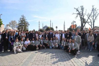 Başkan Altay: "Genç Seyyah projemizle bu yıl 25 bin 920 öğrencimizi İstanbul’un tarihi atmosferiyle buluşturduk"