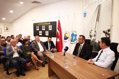 Başkan Aras’tan Fethiye ve Marmaris’te sektör buluşmaları
