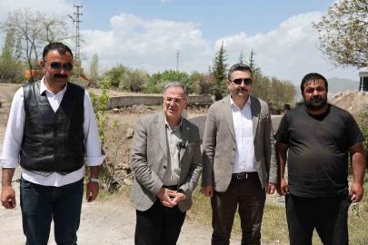 Başkan Özdoğan: "2,5 kilometrelik kanal, bağ mevsimi başlamadan tamamlanacak"
