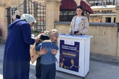 Bayburt’ta otizm farkındalığı için vatandaşlar bilgilendirildi