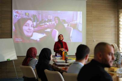 Bayburt’ta sağlık çalışanlarına anne sağlığı ve aile planlaması eğitimi verildi