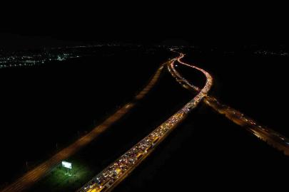 Bayram göçü başladı: Otoyolların kesişim noktasında trafik durdu