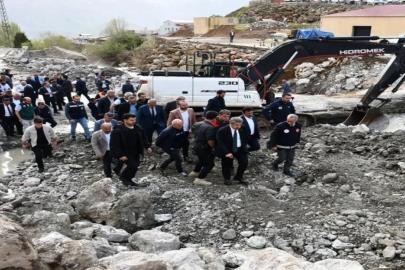 Beytüşşebap’taki sel bölgesinde inceleme
