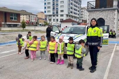 Bilecik’te öğrencilere trafik eğitimi