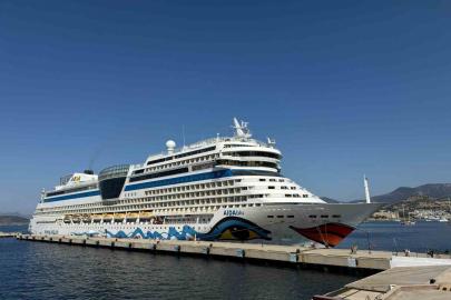 Bodrum’a kruvaziyer ile 2 bin 377 turist geldi