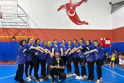 Bozyazı’da "Evimin Sultanları Anneler Günü Voleybol Turnuvası" tamamlandı