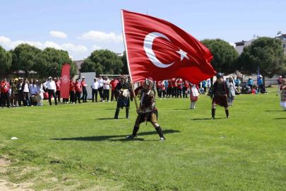Burhaniye’de 19 Mayıs coşkusu yaşandı
