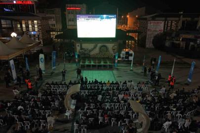 Çorum FK taraftarları play-off maçını dev ekrandan izledi