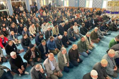 Dazkırı’da cami temeli atılıp, hacı adayları bilgilendirildi