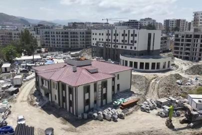 Defne ilçe jandarma komutanlığı hizmet binasında inşaat çalışmaları sürüyor