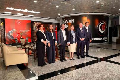 DEM Parti, MHP’ye bayram ziyaretinde bulundu