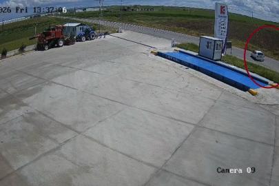 Diyarbakır’da 4 kişinin yaralandığı kaza güvenlik kamerasında