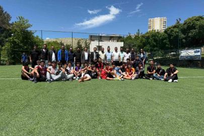Diyarbakır’da "Maarifin Kalbinde Marifetli Gençlik" temasıyla futbol turnuvası düzenlendi