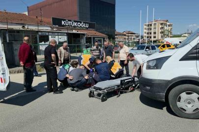 Düzce’de minibüs, motosiklete çarptı 1 yaralı