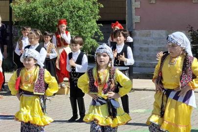 Edirne’de minik öğrencilerin gösterileri hayran bıraktı