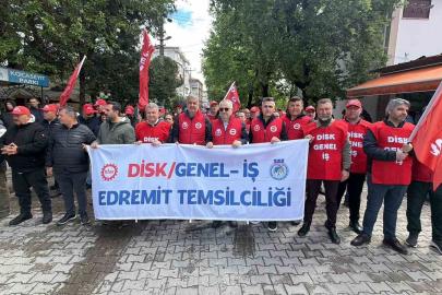 Edremit’te 1 Mayıs kutlandı