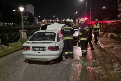 Eskişehir’de akaryakıt istasyonunun arkasında gerçekleşen araç yangını korkuttu