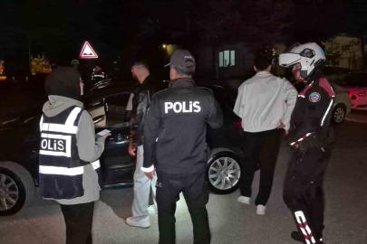 Eskişehir’de asayiş uygulamasında 298 şahıs ve 114 araç sorgulandı