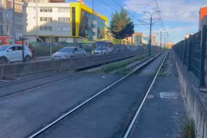 Gaziosmanpaşa’da tramvay ile motosiklet çarpıştı: 1 ağır yaralı